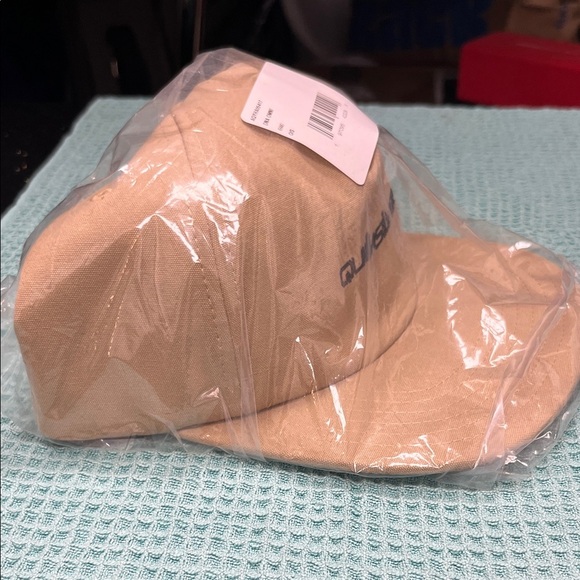 Quiksilver Beige Baseball Cap - Picture 2 of 4